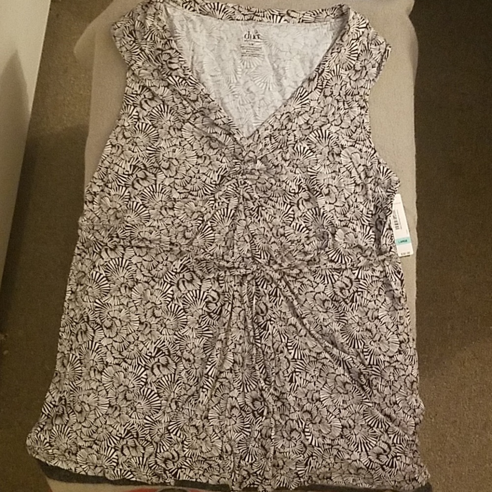 Duo Collared V-neck Tunic